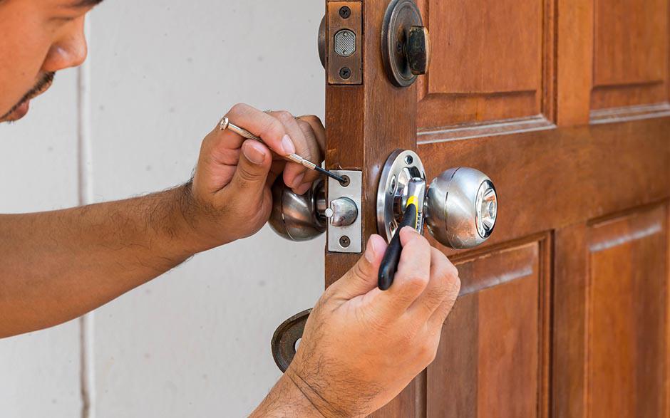 ouverture de porte claquée serrurier Clamart
